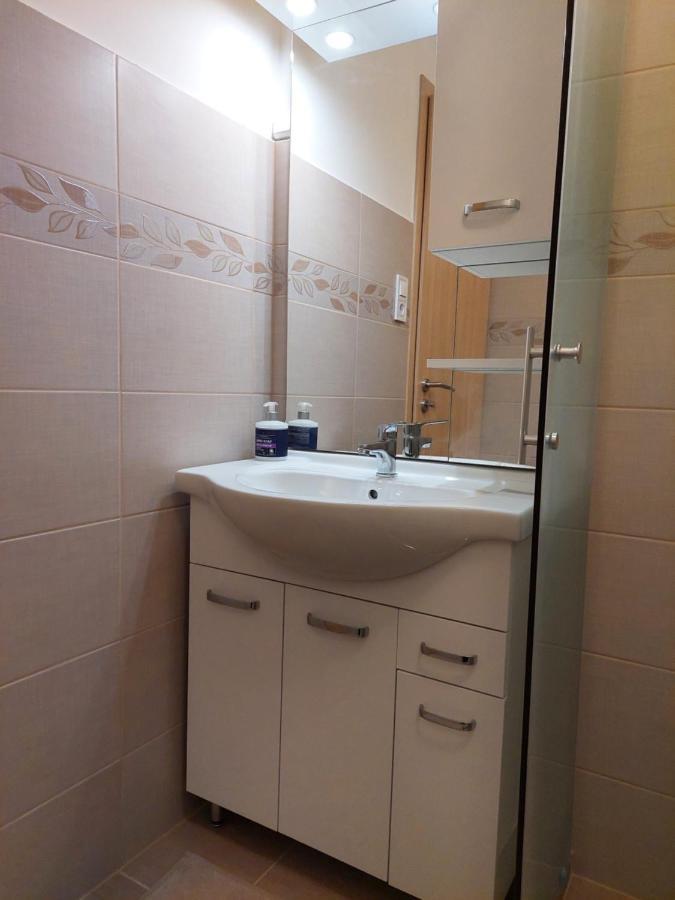 Szent Bernat Vendeghaz Apartment Veszprem Bagian luar foto